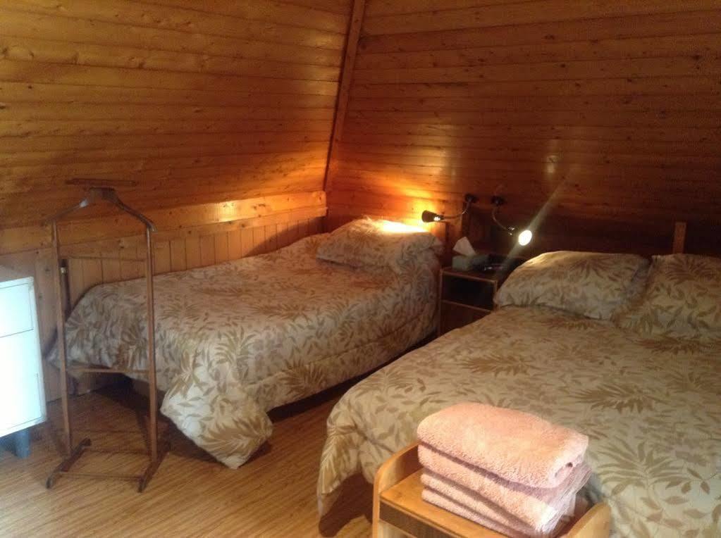 Gite MacDale B&B Paspebiac Exterior foto